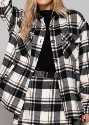 COZY FALL BLACK JACKET