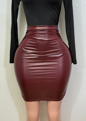MARIANA BURGUNDY STRETCHABLE FAUX LEATHER PENCIL MINI SKIRT