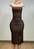 LUNA BROWN SHIRRED STRAPLESS FAUX LEATHER TUBE MIDI DRESS