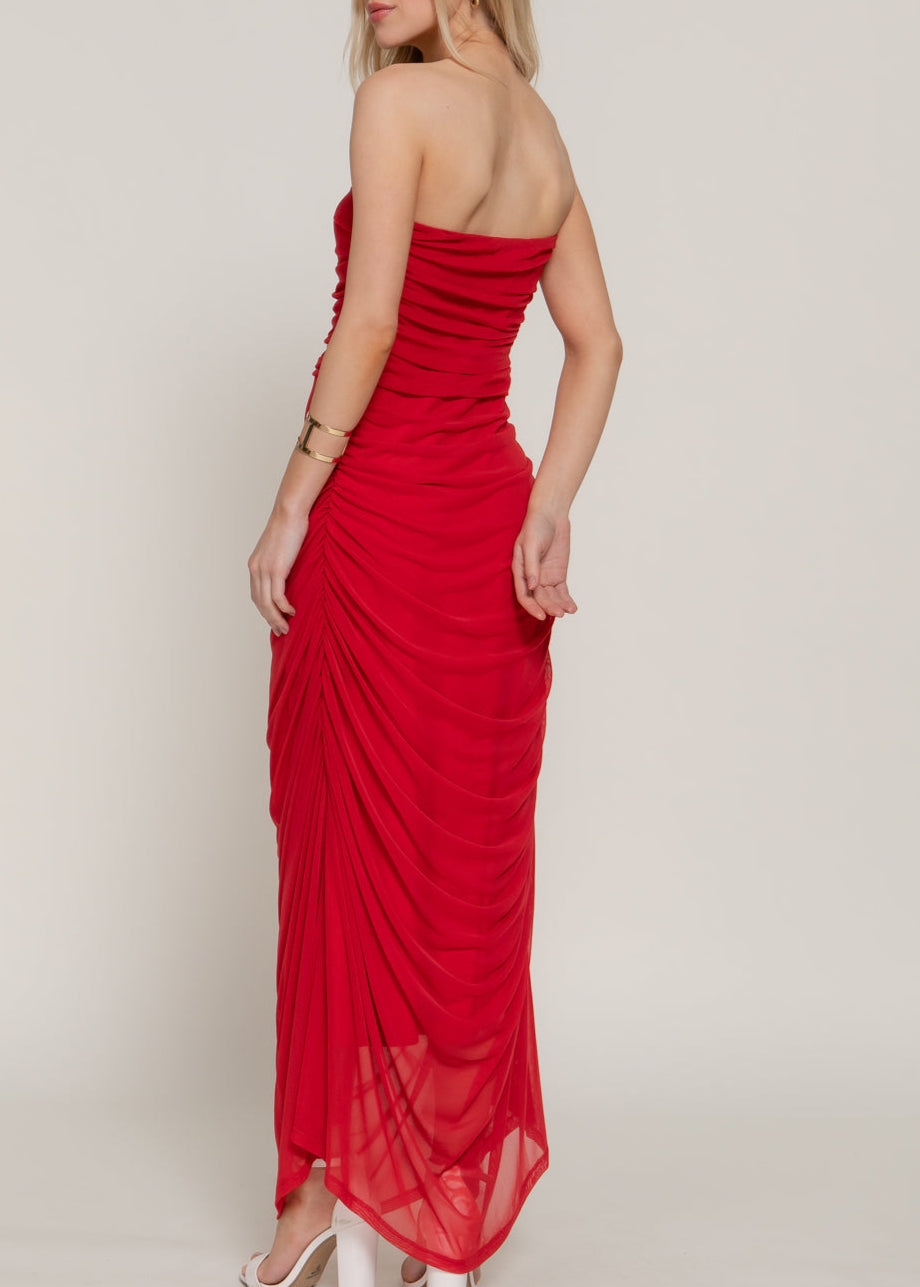 selena red dress strapless