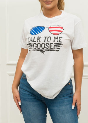 Talk to Me T-Shirt White - Fashion Effect Store
